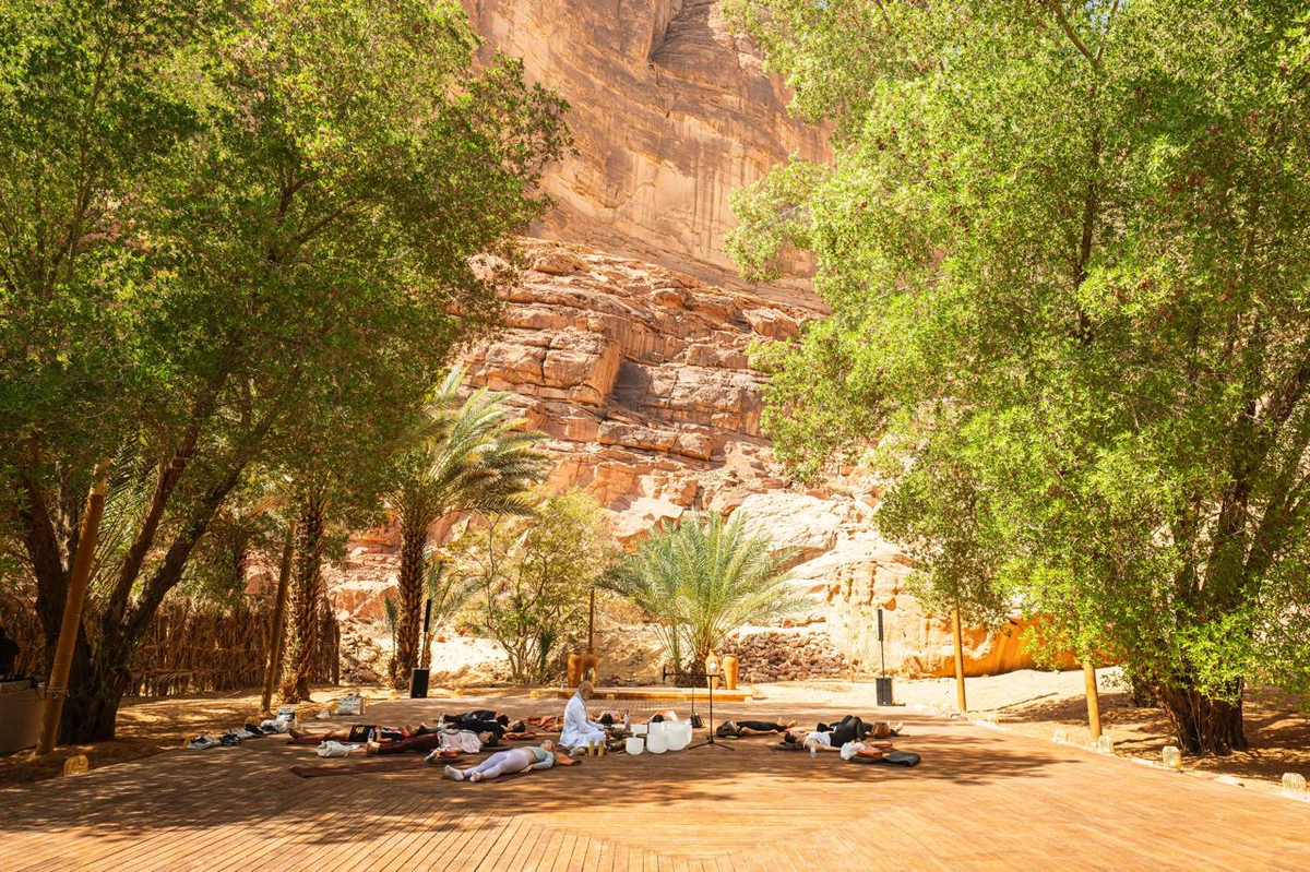 Mindfulness in epic locations