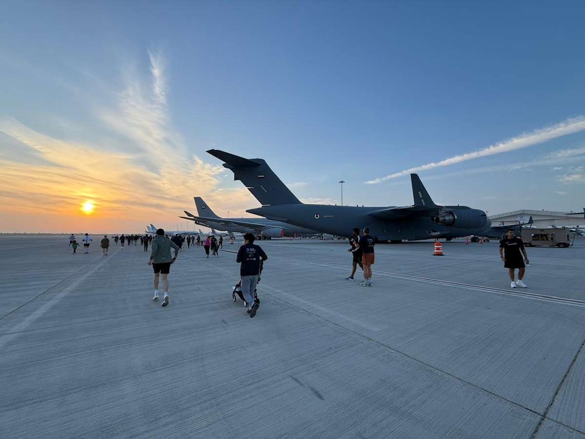 Runway run 100s of aircraft displayed